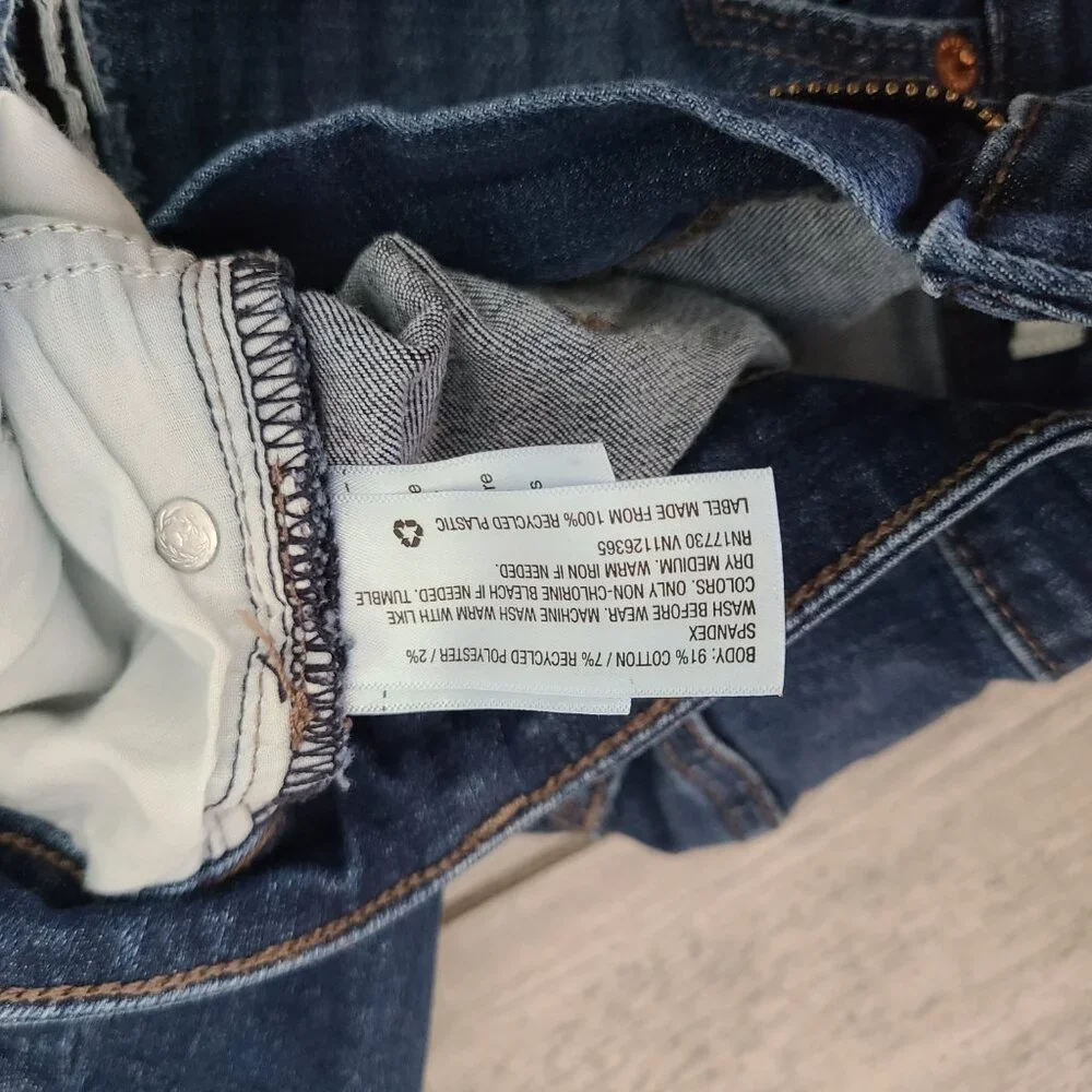 Universal Thread denim shorts size 8/29